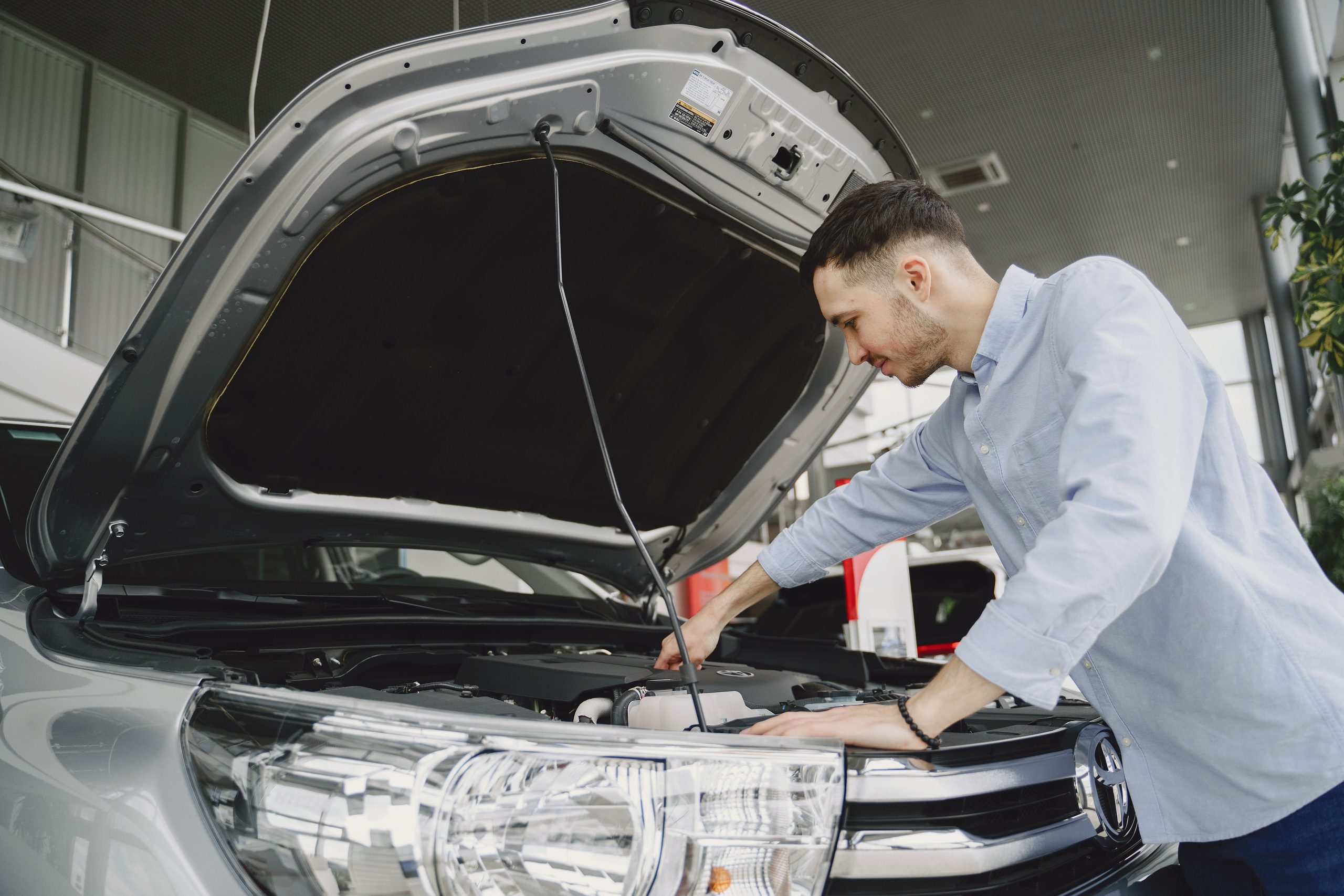Why Smart Vehicle Maintenance Starts Before Warning Lights Appear?
